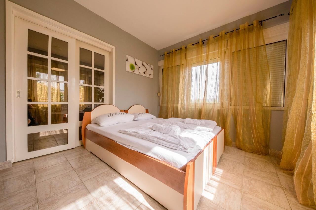 Apartmani Ana & Milo Lopar Ngoại thất bức ảnh
