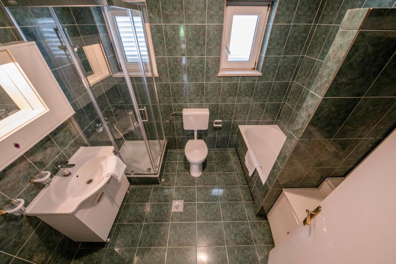 Apartmani Ana & Milo Lopar Ngoại thất bức ảnh