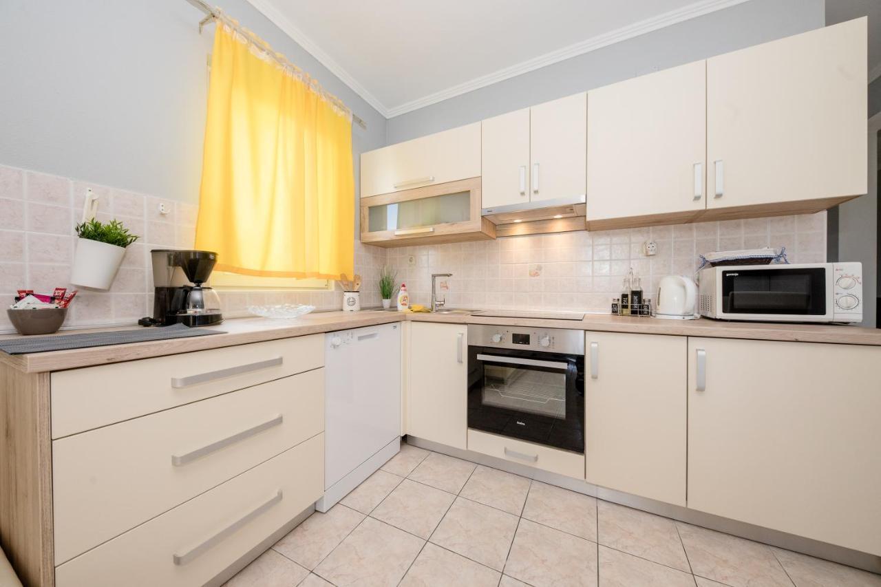 Apartmani Ana & Milo Lopar Ngoại thất bức ảnh